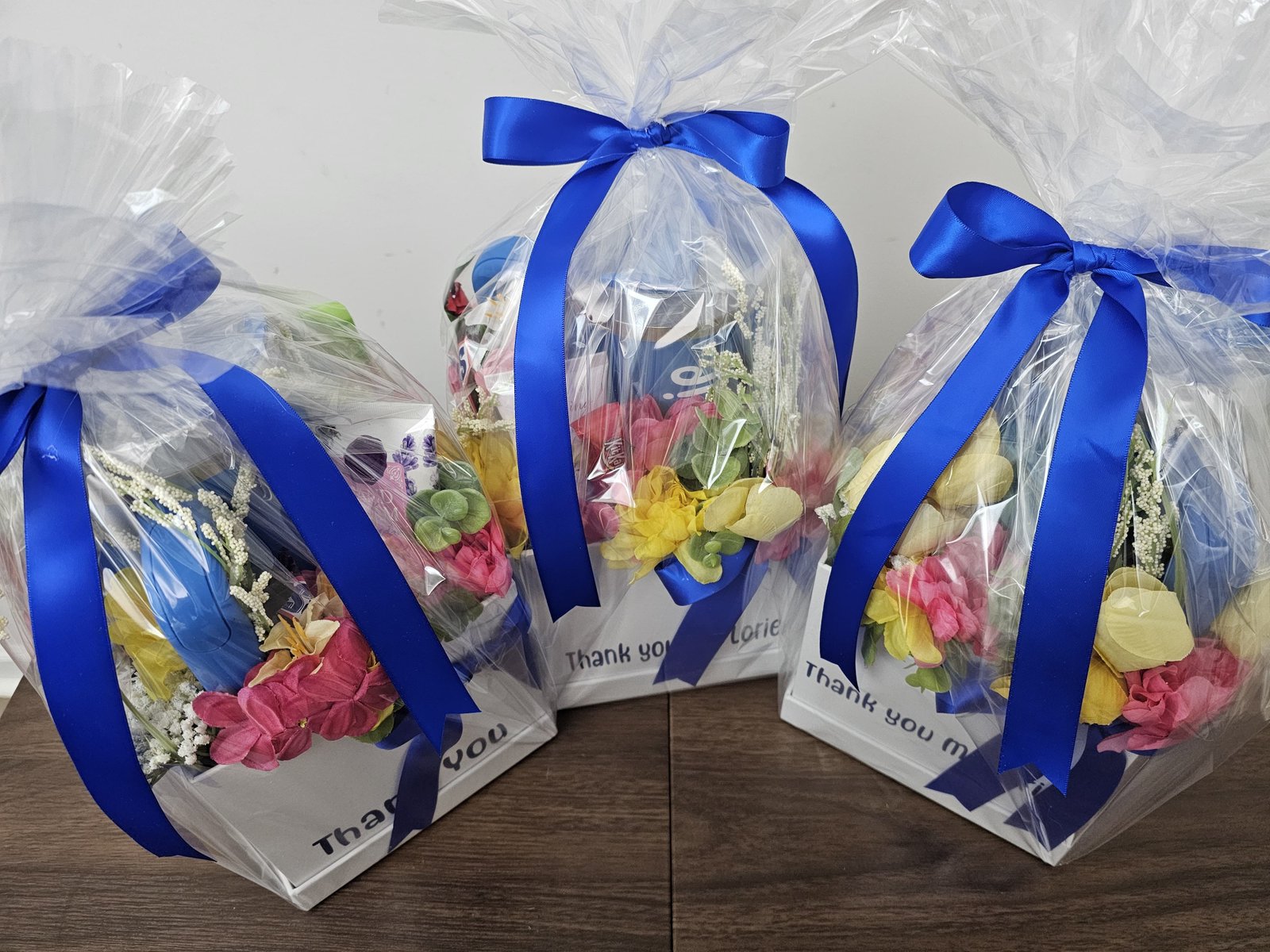 Blue ribbon thank-you gift bags