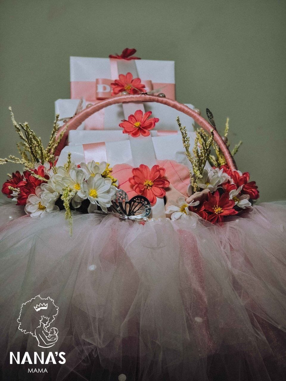 Pink wedding gift hamper with floral detail